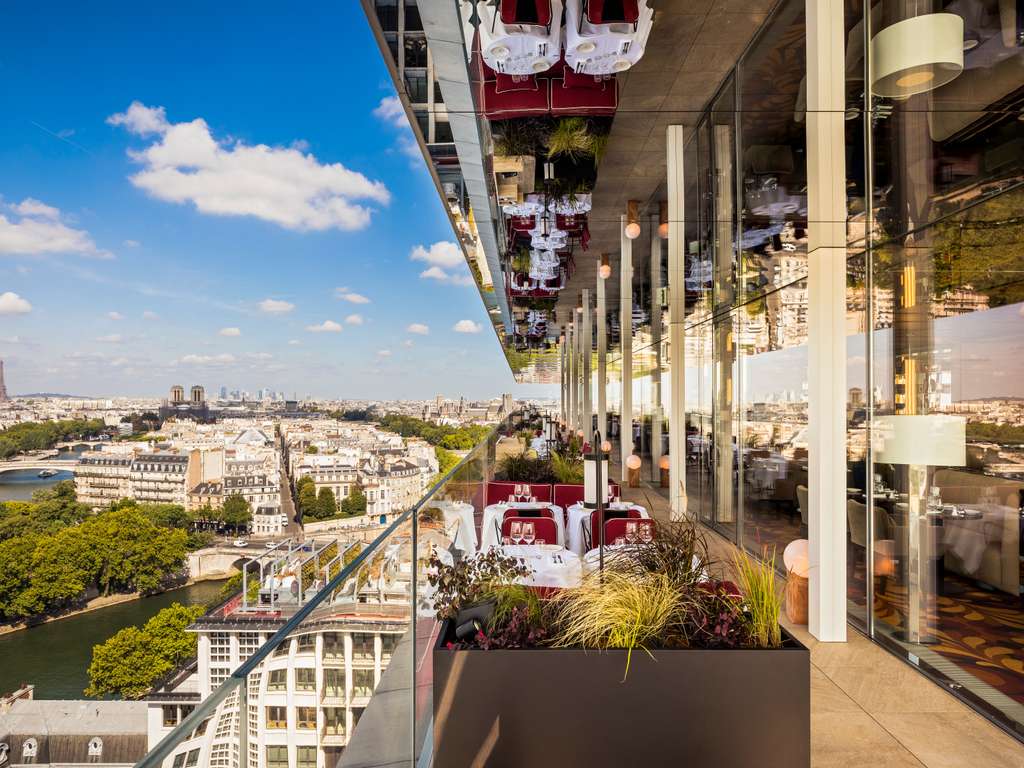 Paris Hotel
